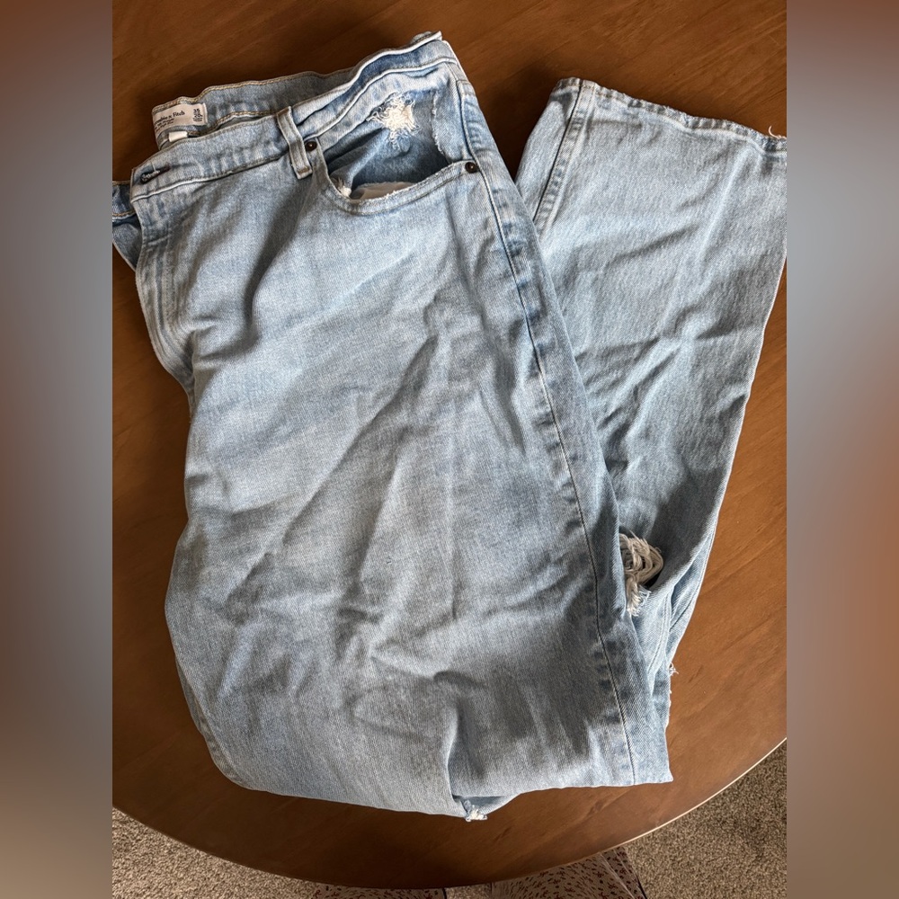 Abercrombie & Fitch 90’s Straight Ultra High Rise